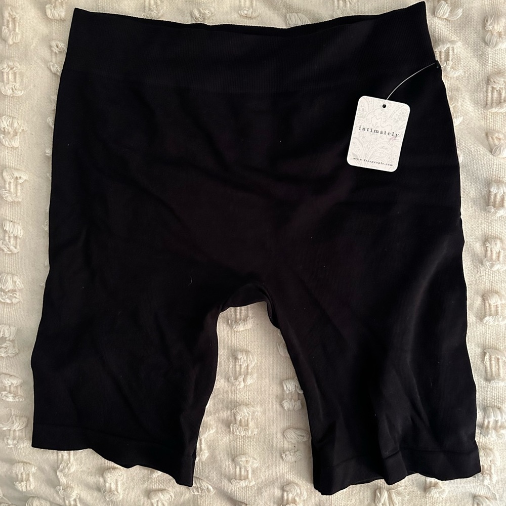 Free People Intimately Black Biker Shorts NWT size M/L